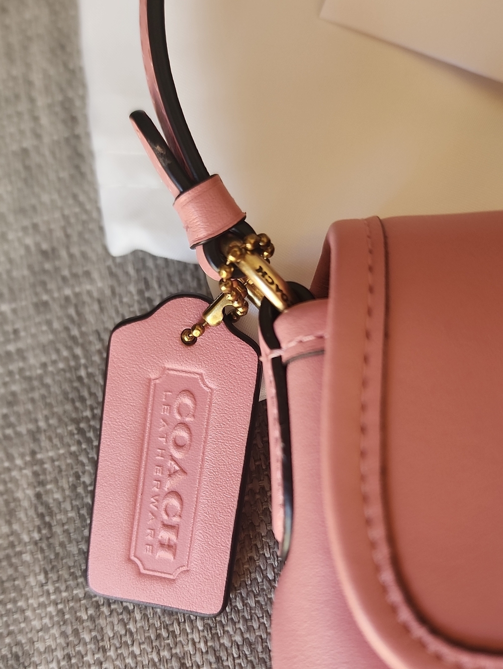COACH Hamptons Small Leather Shoulder Bag- Pink - Picture 2 of 16